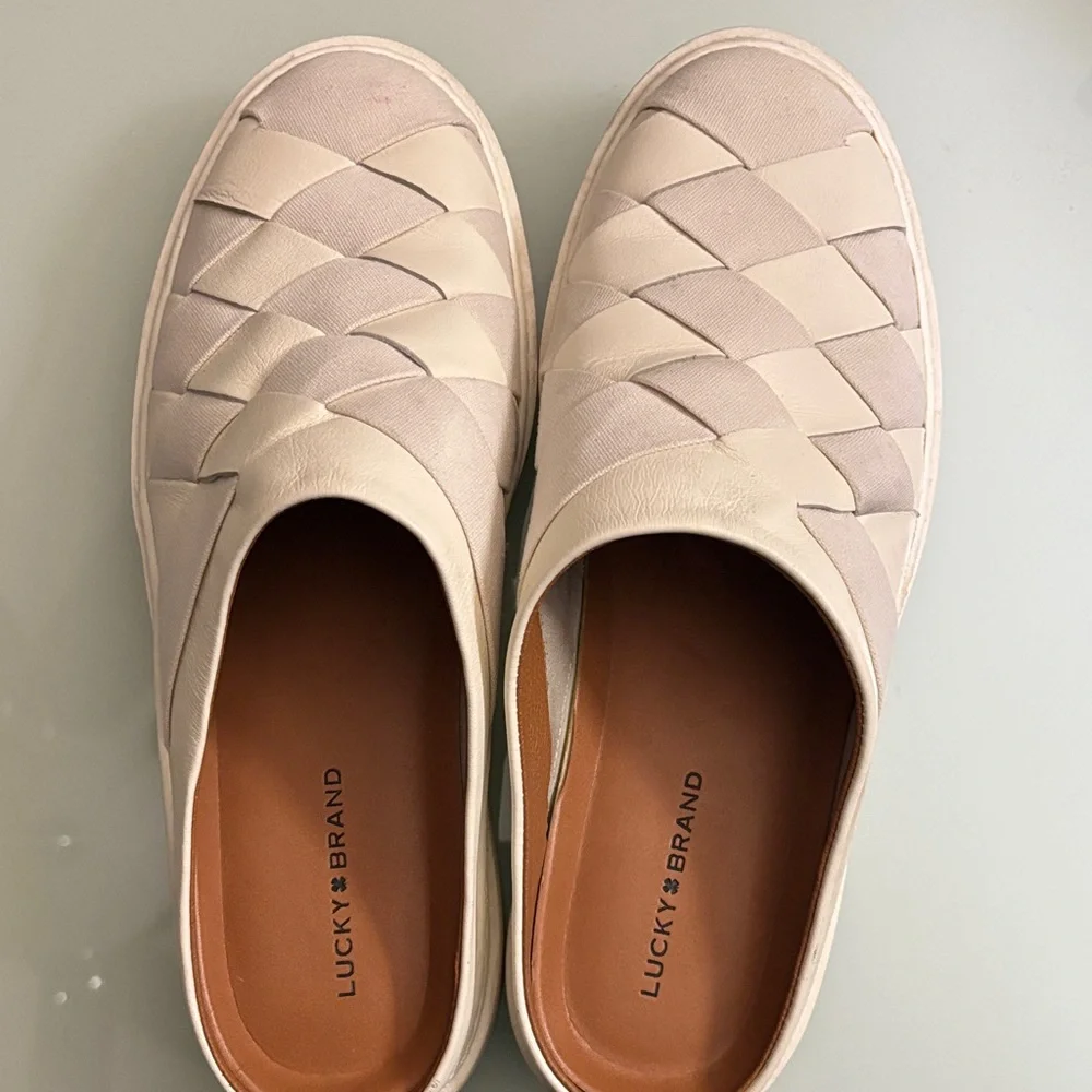 Lucky Brand Women's Cream Woven Mules - Picture 1 of 3